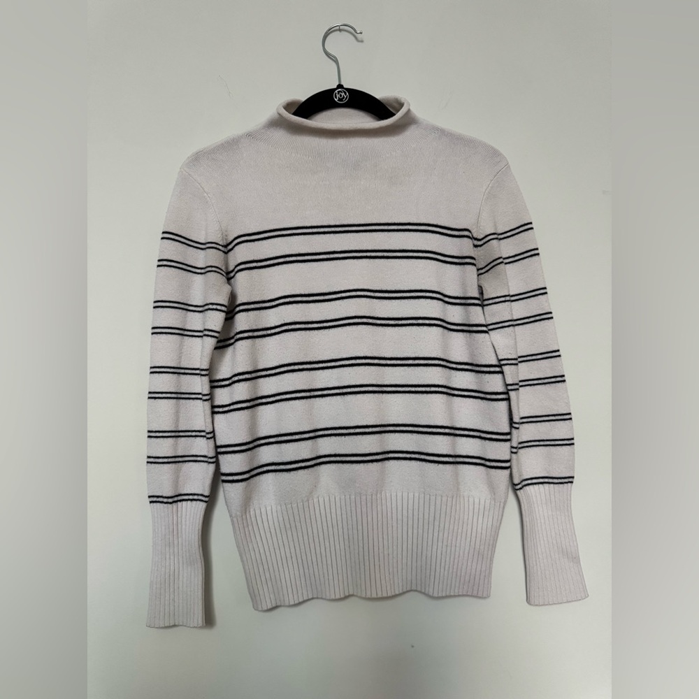 French Connection White and Black Roll neck/Mock-neck  Sweater